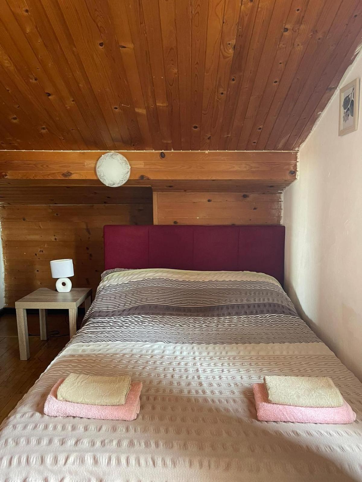 Roman Arch- Low Budget Doublebed Room In Top Center Pula Buitenkant foto